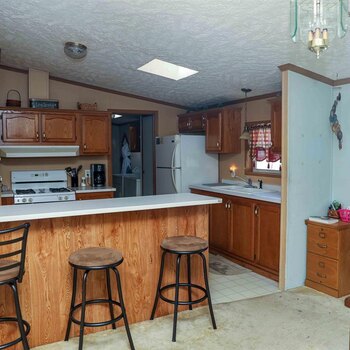Thumbnail of mobile home