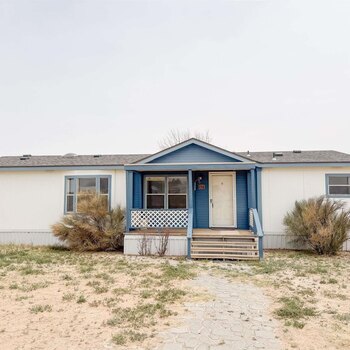 Thumbnail of mobile home