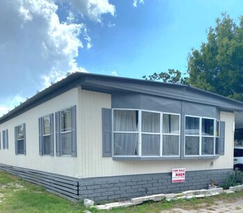 Thumbnail of mobile home