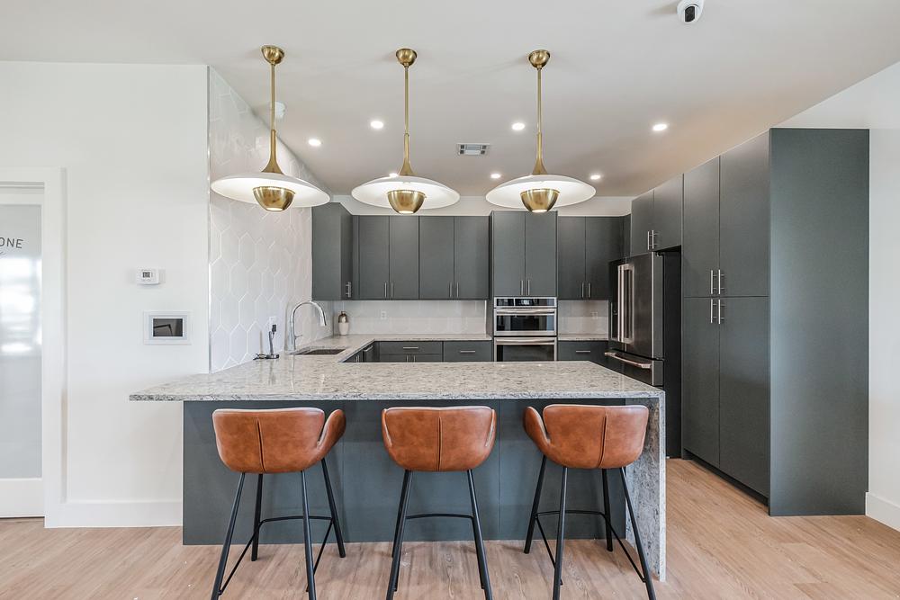 UQmB72Khu5 DSCF4859RyanAlbaugh