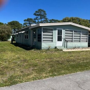 Thumbnail of mobile home