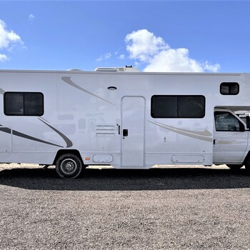 Thumbnail of RV