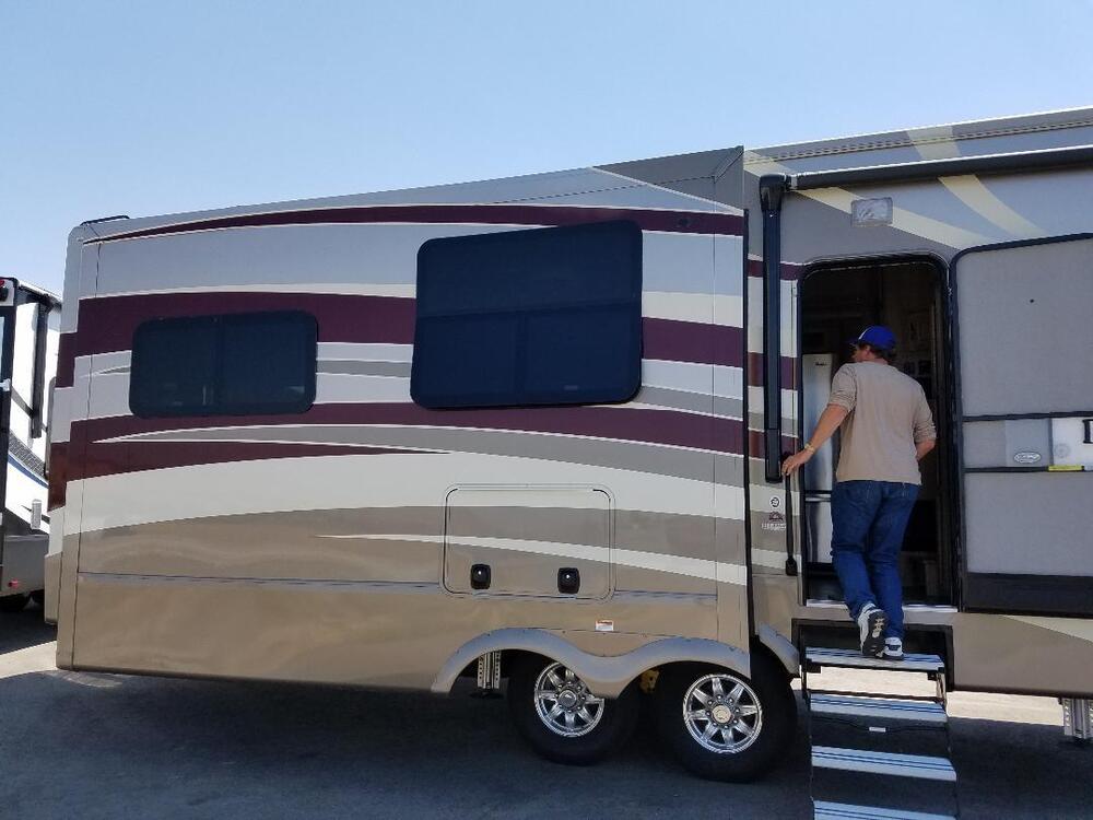 Photo of Rv