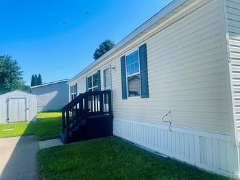 Thumbnail of mobile home