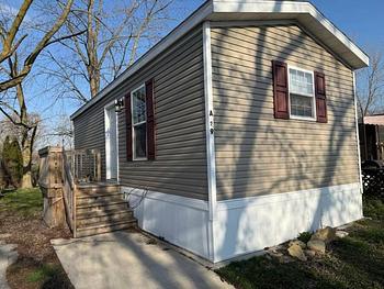 Thumbnail of mobile home