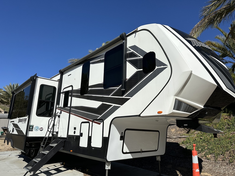 Photo of Rv