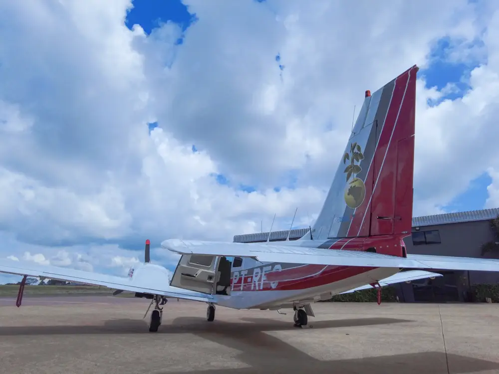 7690/neiva-piper-emb-810c-seneca-ii-1980-flightmarket-id-7690-41157.webp