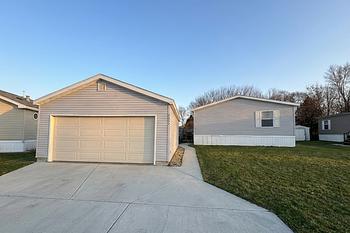 Thumbnail of mobile home