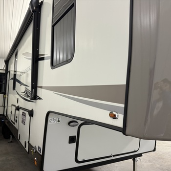 Thumbnail of RV