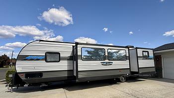 Thumbnail of RV