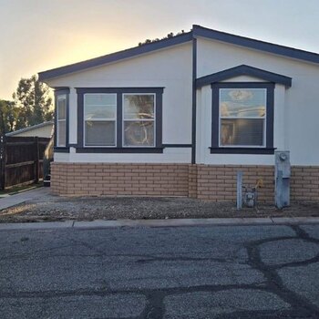 Thumbnail of mobile home