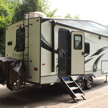 Thumbnail of RV