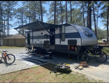 Thumbnail of RV