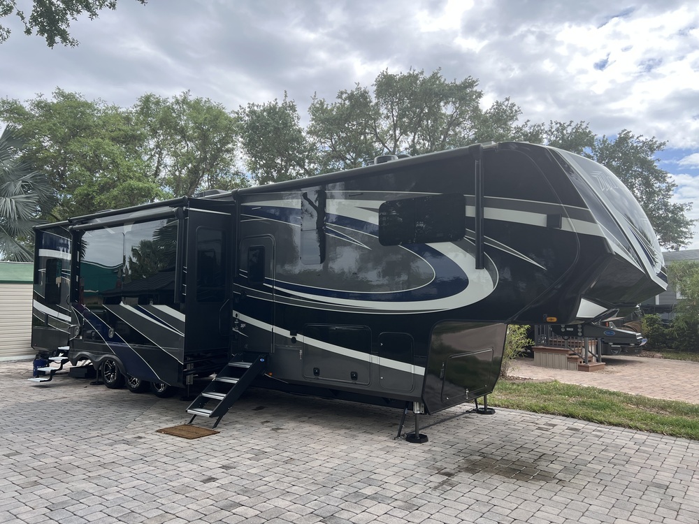 Photo of Rv