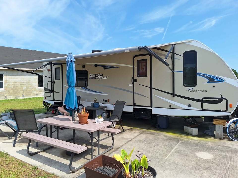 Photo of Rv