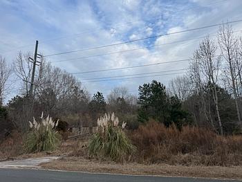 Thumbnail of mobile home lot