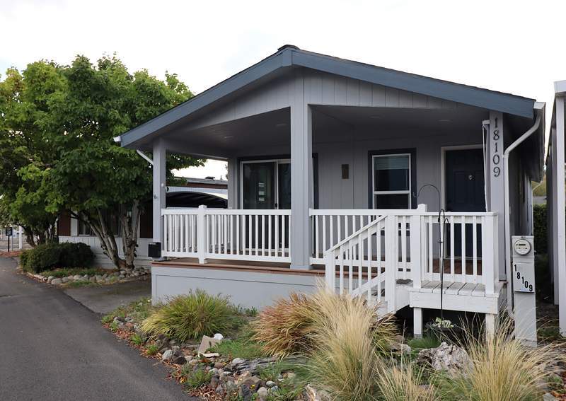 Photo of Mobile Home