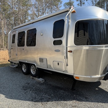 Thumbnail of RV