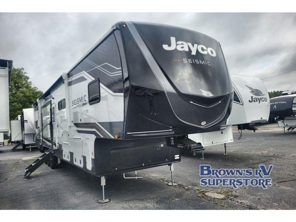Photo of Rv