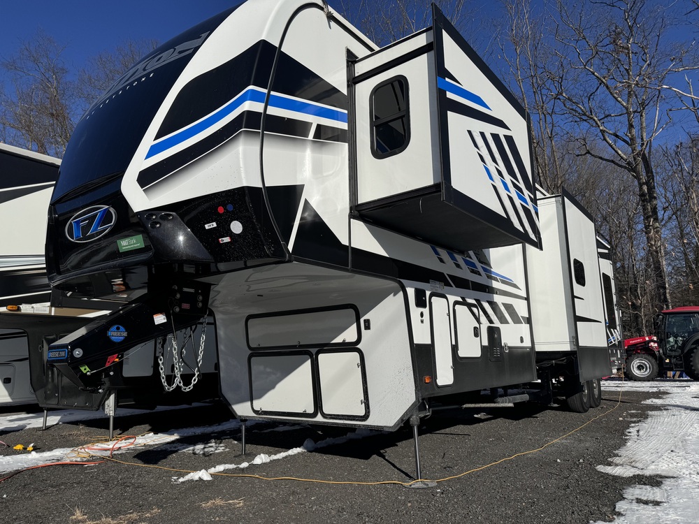 Photo of Rv