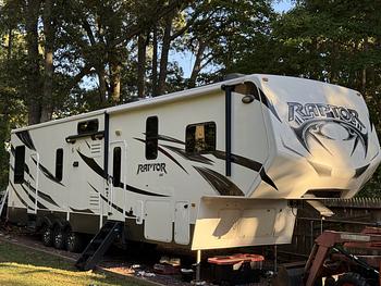 Thumbnail of RV
