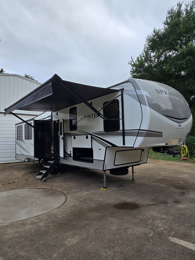 Photo of Rv