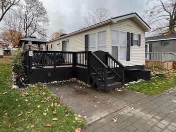 Thumbnail of mobile home