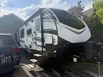 Thumbnail of RV