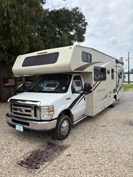Thumbnail of RV