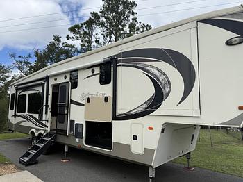 Thumbnail of RV