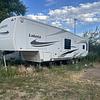 RV for Sale: 2006 LAKOTA 35RLQ