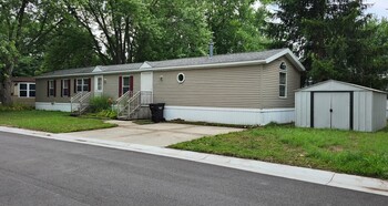 Thumbnail of mobile home