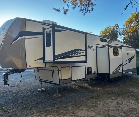 Photo of Rv