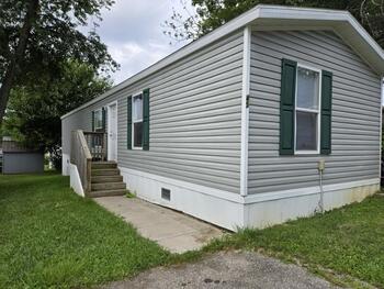 Thumbnail of mobile home
