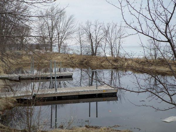 Photo of Resort Lake Shore harbor