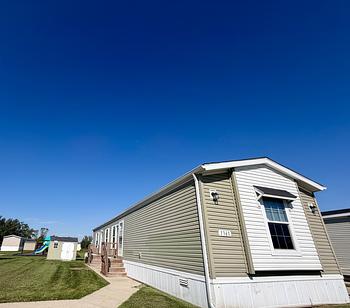 Thumbnail of mobile home