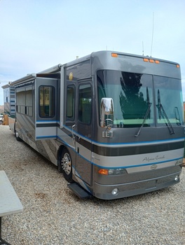 Thumbnail of RV