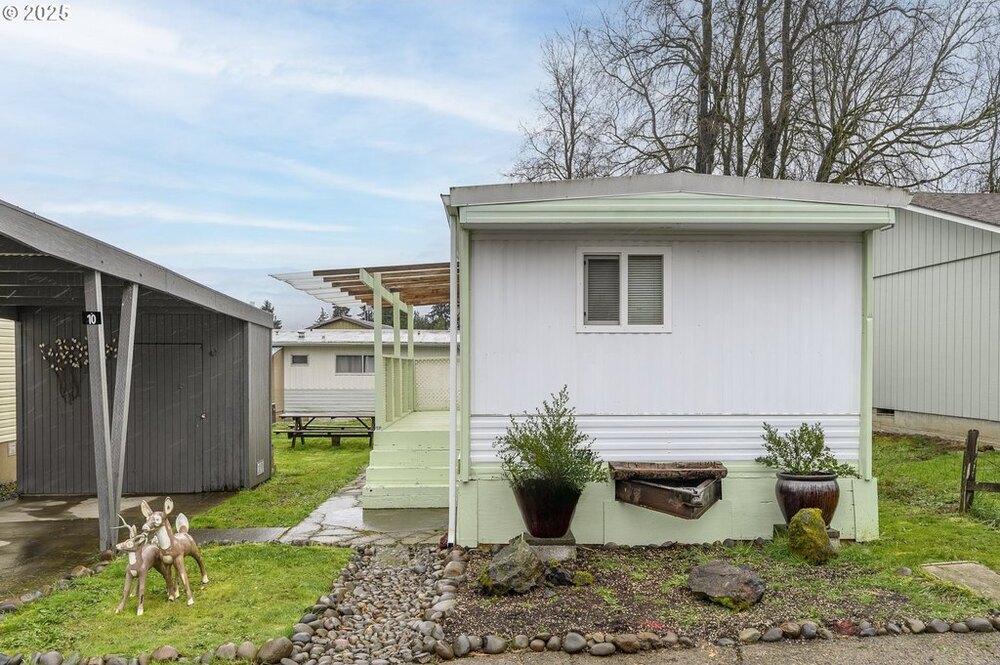 Photo of Mobile Home