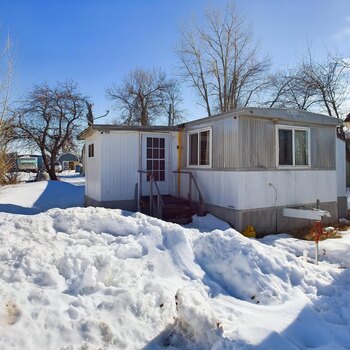 Thumbnail of mobile home