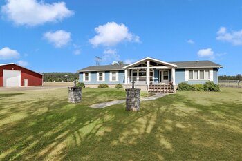 Thumbnail of mobile home