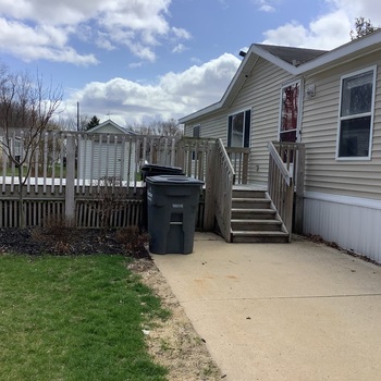 Thumbnail of mobile home