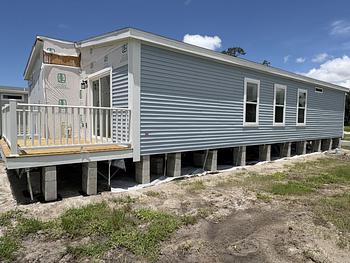 Thumbnail of mobile home