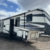 RV for Sale: 2019 FUZION 427