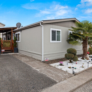 Thumbnail of mobile home