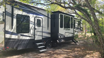Thumbnail of RV