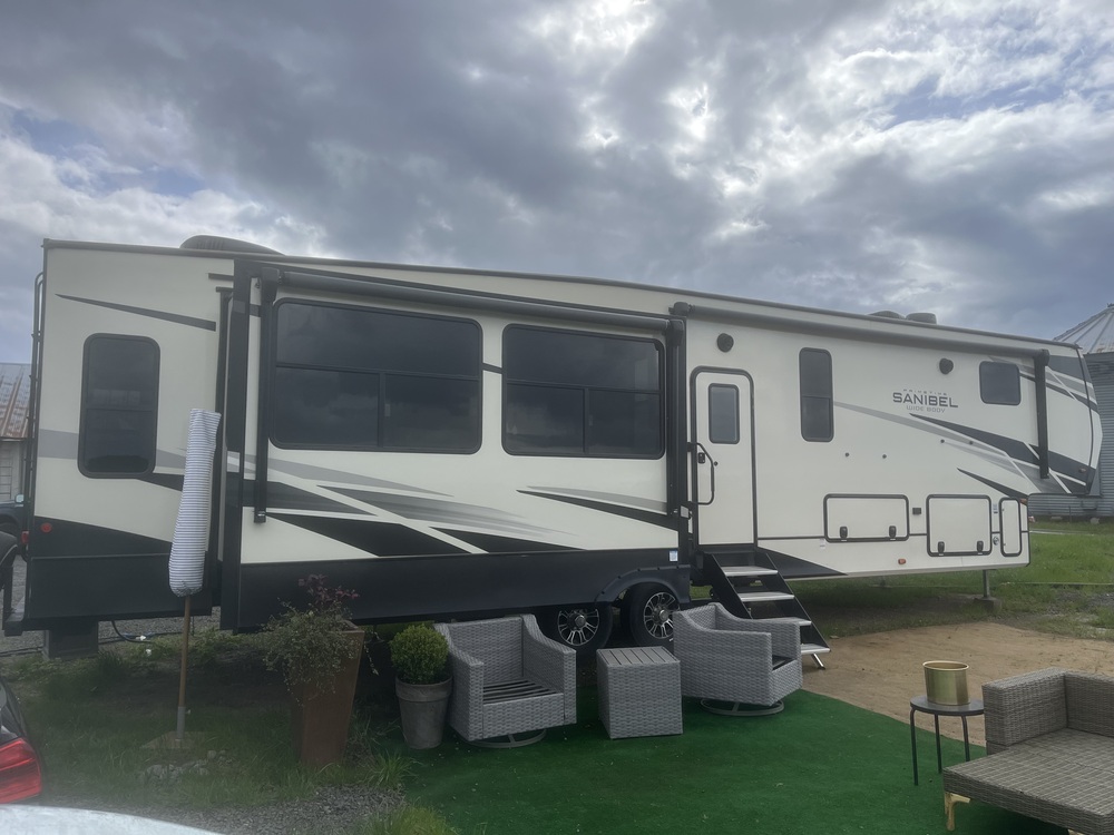 Photo of Rv