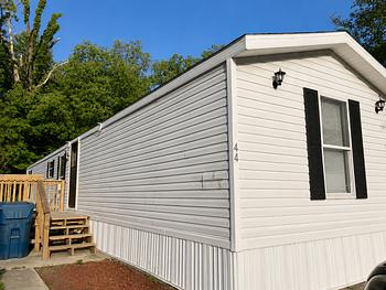 Thumbnail of mobile home