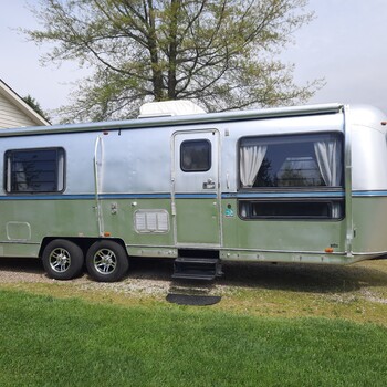Thumbnail of RV