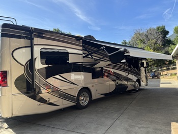 Thumbnail of RV