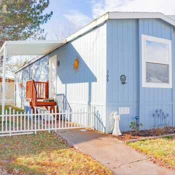 Thumbnail of mobile home